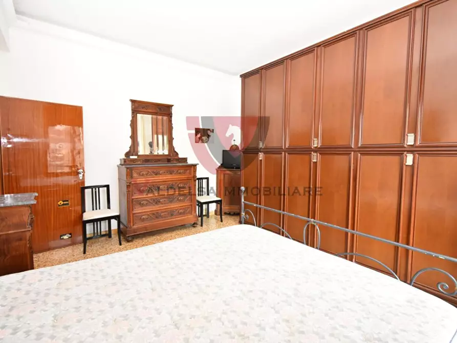 Immagine 20 di Appartamento in vendita  a Colle Di Val D'elsa