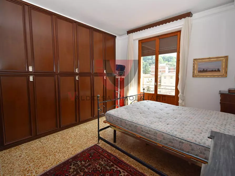 Immagine 17 di Appartamento in vendita  a Colle Di Val D'elsa