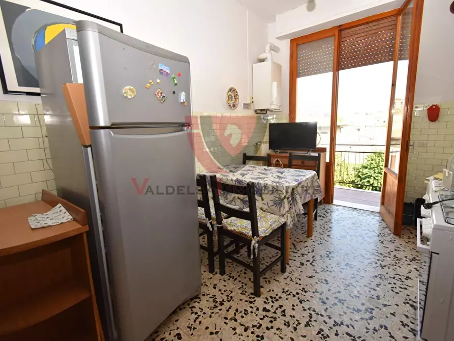 Immagine 11 di Appartamento in vendita  a Colle Di Val D'elsa