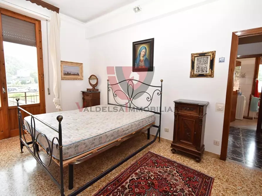 Immagine 18 di Appartamento in vendita  a Colle Di Val D'elsa