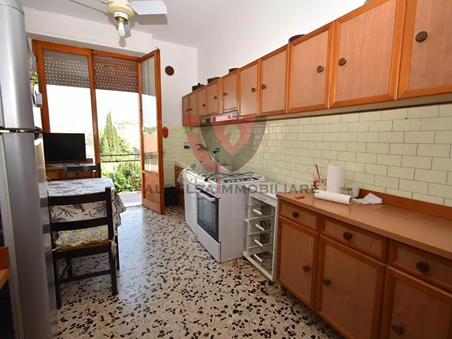 Immagine 10 di Appartamento in vendita  a Colle Di Val D'elsa