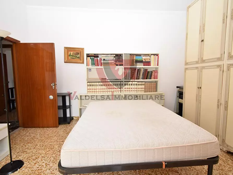 Immagine 25 di Appartamento in vendita  a Colle Di Val D'elsa