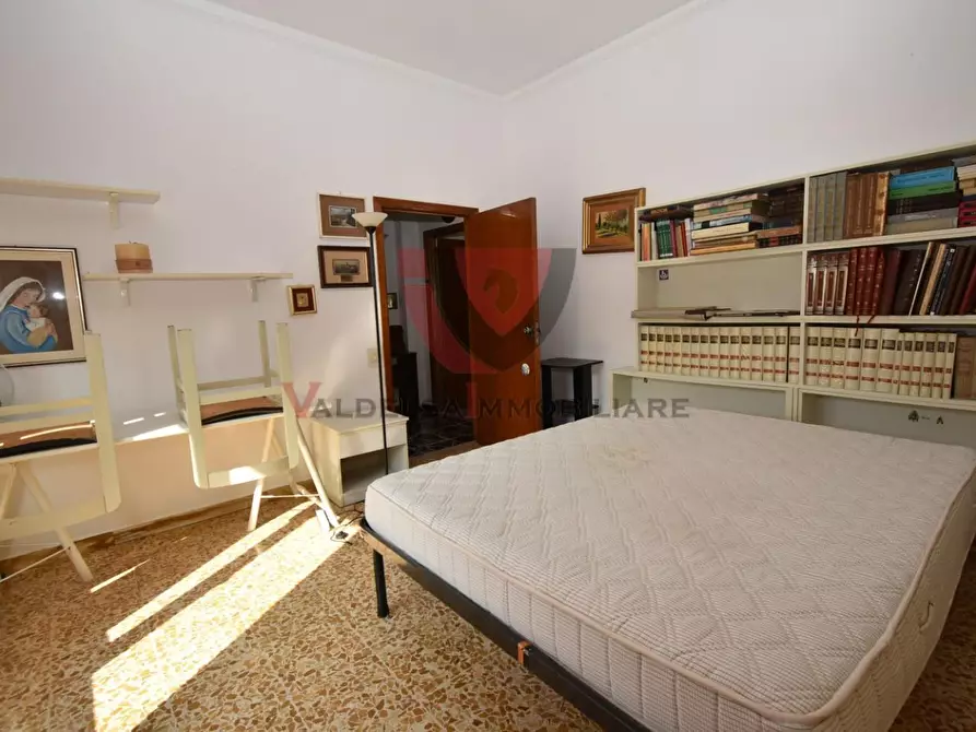 Immagine 26 di Appartamento in vendita  a Colle Di Val D'elsa