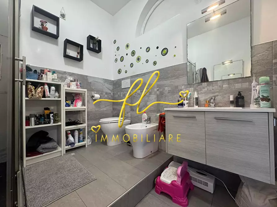 Immagine 18 di Appartamento in vendita  a Livorno