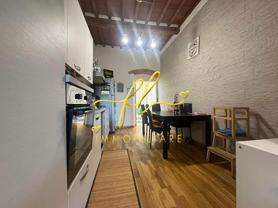 Immagine 5 di Appartamento in vendita  a Livorno