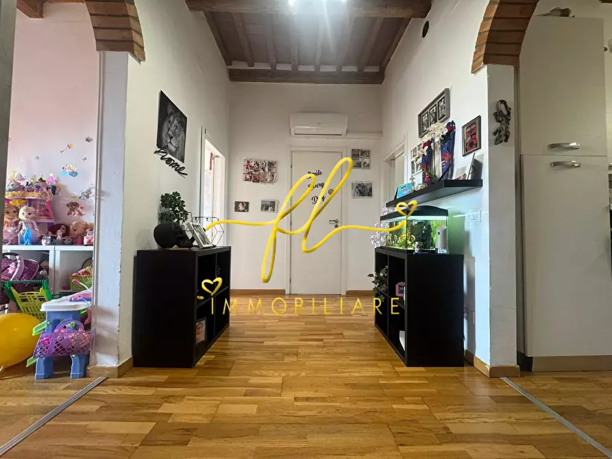 Immagine 8 di Appartamento in vendita  a Livorno