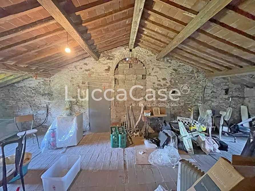 Immagine 41 di Casa indipendente in vendita  a Capannori