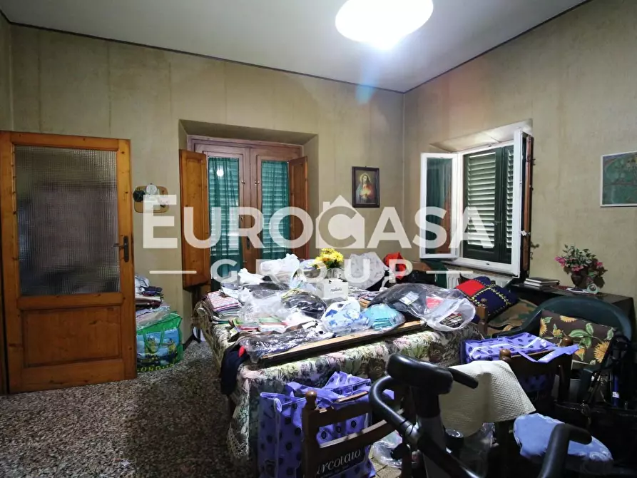 Immagine 38 di Villa in vendita  a Lucca