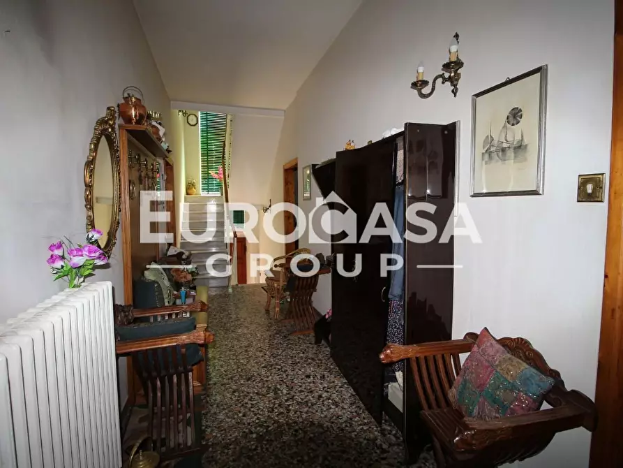 Immagine 29 di Villa in vendita  a Lucca