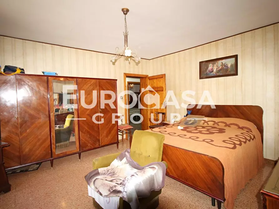 Immagine 57 di Villa in vendita  a Lucca