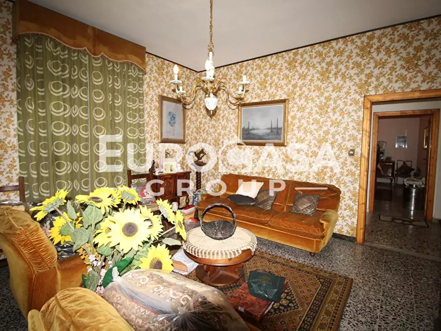 Immagine 21 di Villa in vendita  a Lucca