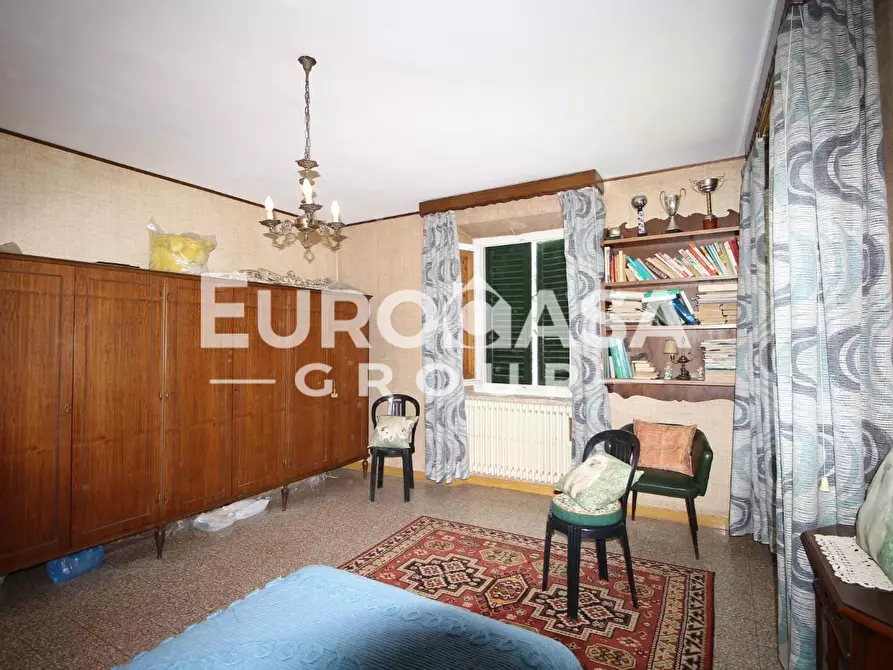 Immagine 52 di Villa in vendita  a Lucca