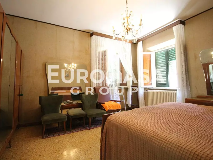 Immagine 40 di Villa in vendita  a Lucca