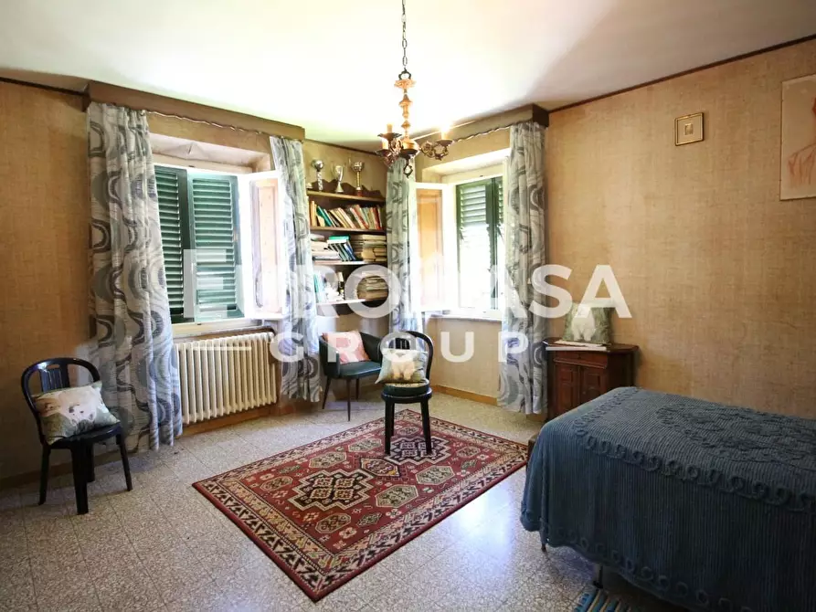 Immagine 54 di Villa in vendita  a Lucca