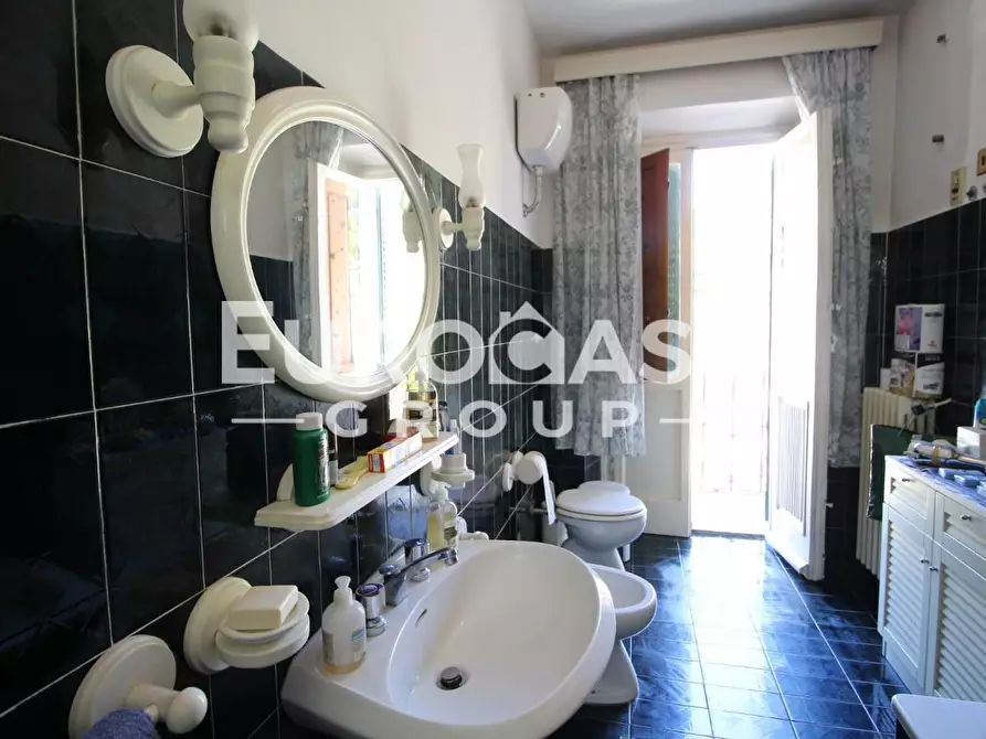 Immagine 56 di Villa in vendita  a Lucca
