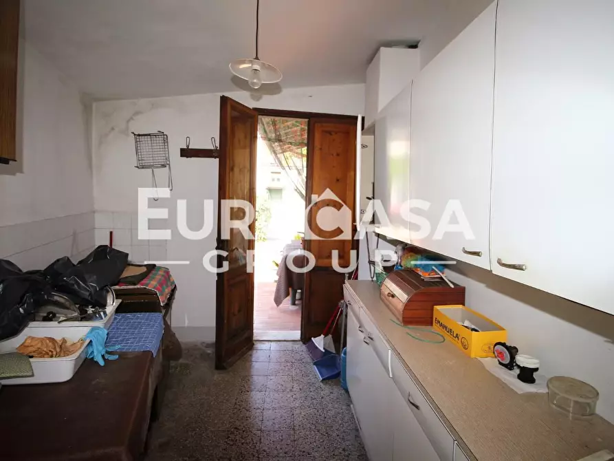 Immagine 25 di Villa in vendita  a Lucca