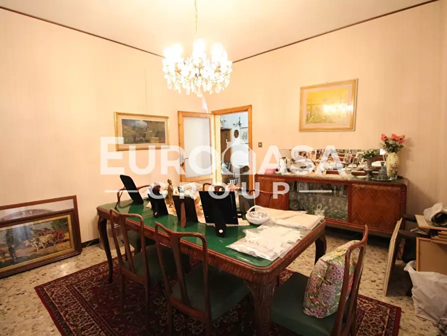 Immagine 31 di Villa in vendita  a Lucca