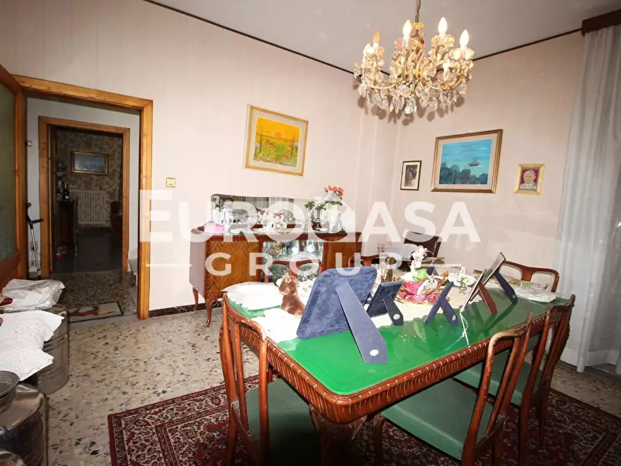 Immagine 32 di Villa in vendita  a Lucca