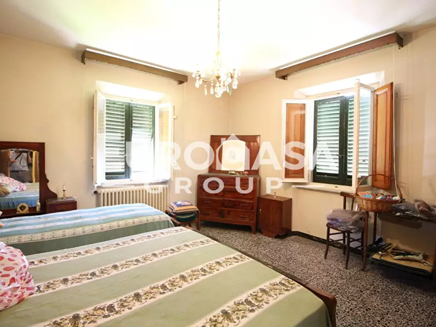Immagine 68 di Villa in vendita  a Lucca