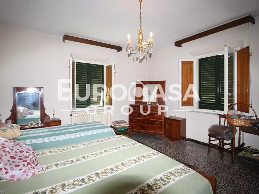 Immagine 70 di Villa in vendita  a Lucca