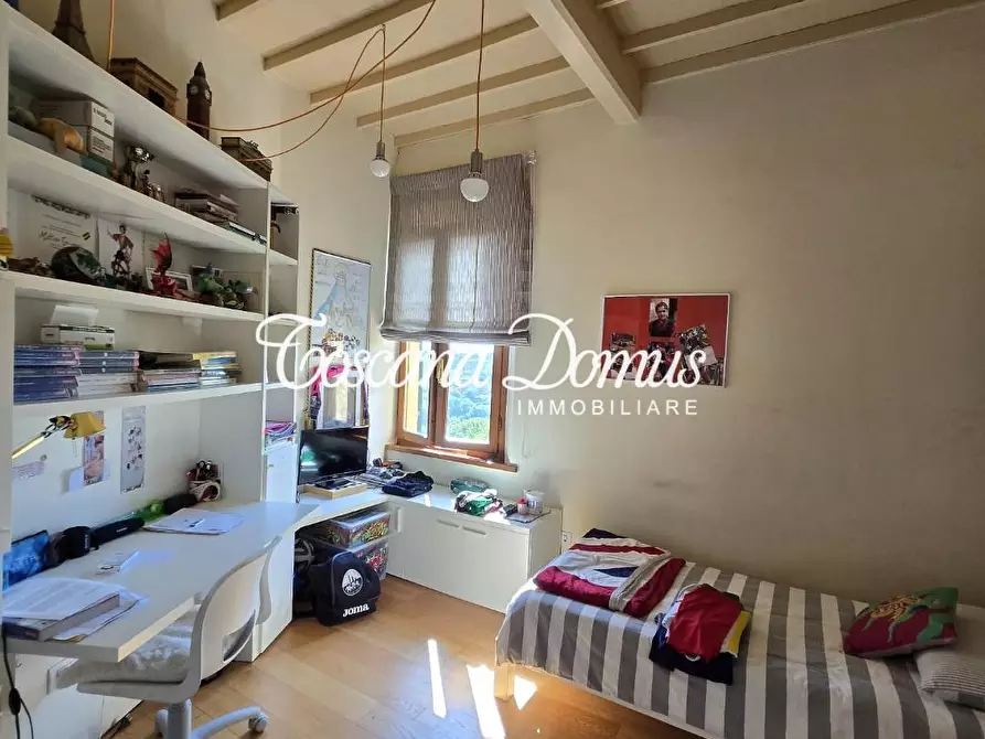 Immagine 12 di Appartamento in vendita  a Siena