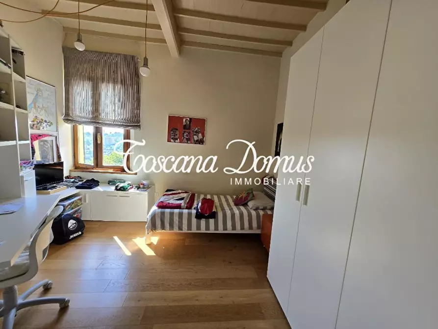 Immagine 14 di Appartamento in vendita  a Siena