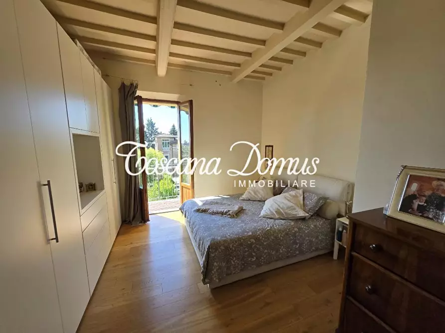 Immagine 19 di Appartamento in vendita  a Siena