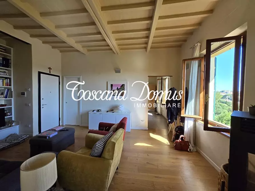 Immagine 3 di Appartamento in vendita  a Siena