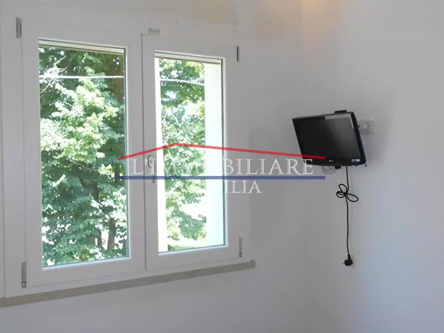 Immagine 75 di Villa in vendita  a Montignoso