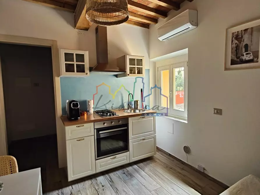 Immagine 11 di Appartamento in vendita  a Pisa