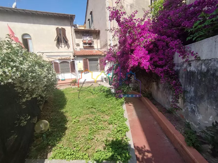 Immagine 12 di Appartamento in vendita  a Pisa