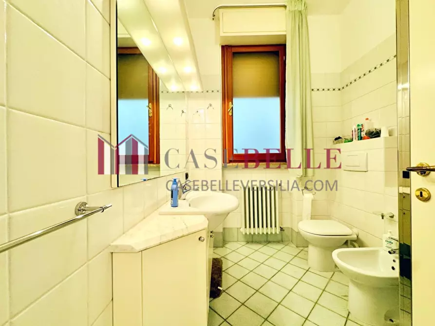 Immagine 18 di Appartamento in affitto  a Camaiore