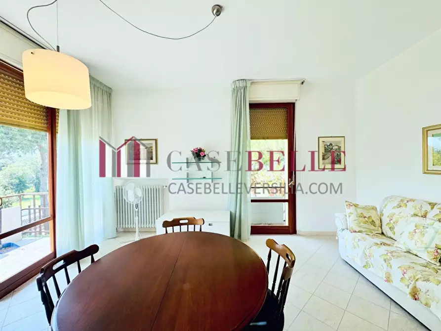 Immagine 2 di Appartamento in affitto  a Camaiore