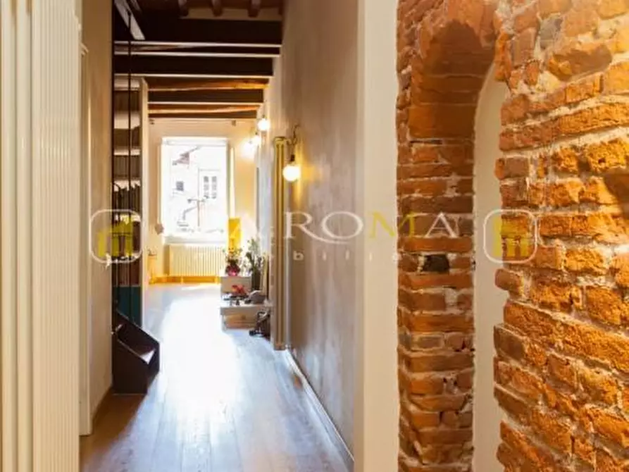Immagine 26 di Appartamento in vendita  a Lucca
