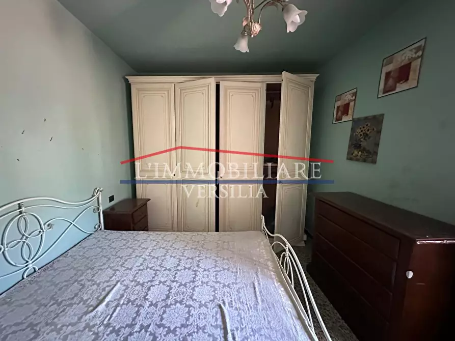 Immagine 5 di Appartamento in vendita  a Massa