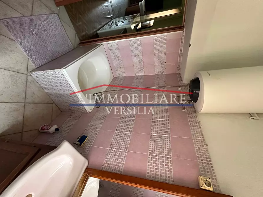 Immagine 7 di Appartamento in vendita  a Massa