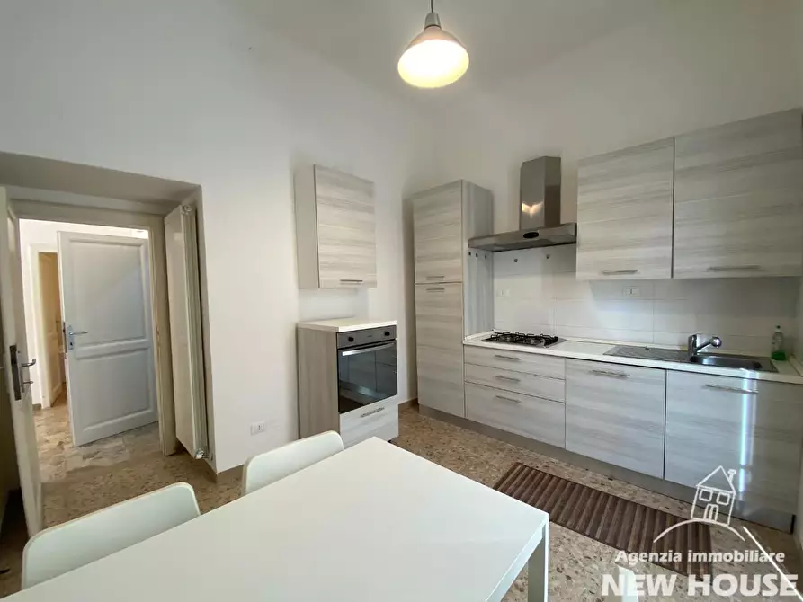 Immagine 38 di Appartamento in affitto  a Pisa