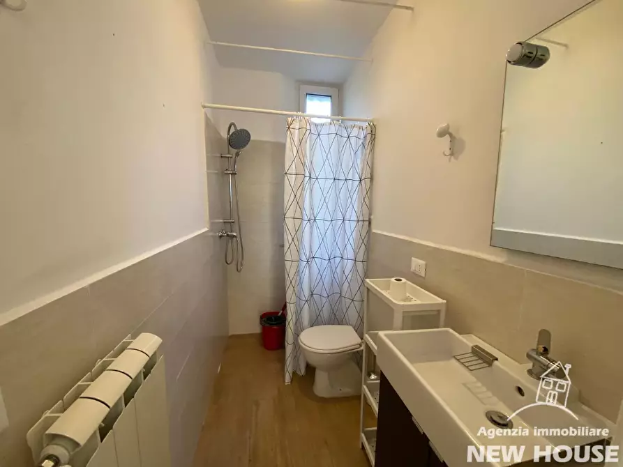 Immagine 22 di Appartamento in affitto  a Pisa