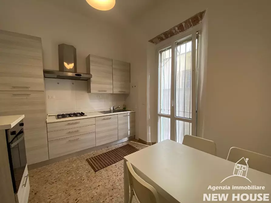 Immagine 43 di Appartamento in affitto  a Pisa