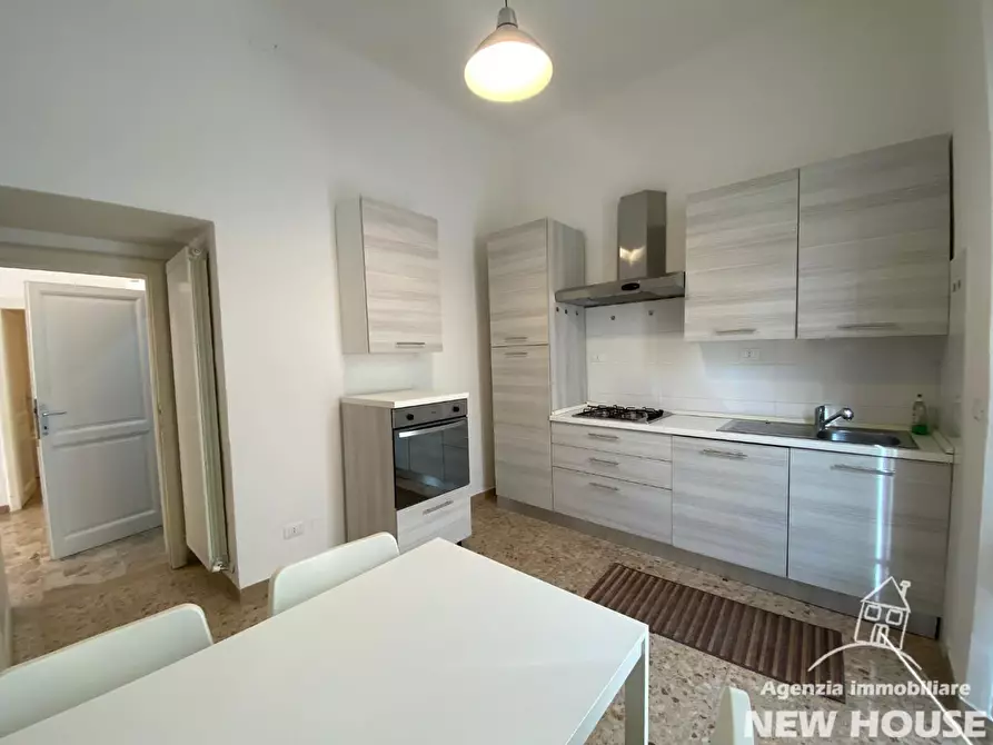 Immagine 39 di Appartamento in affitto  a Pisa