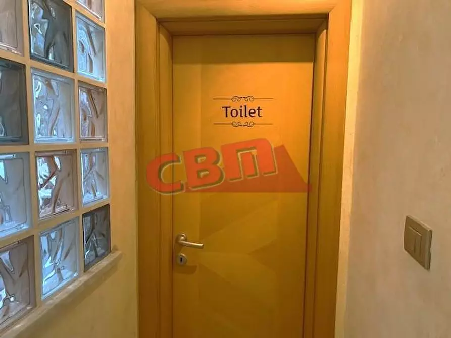 Immagine 22 di Appartamento in vendita  a Livorno