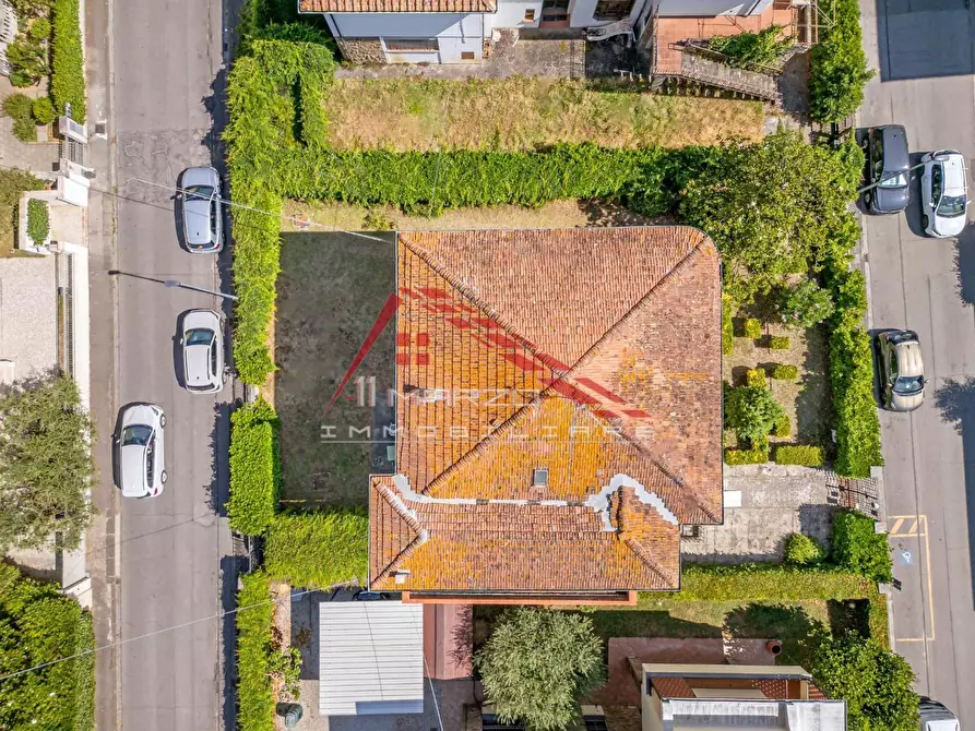 Immagine 13 di Villa in vendita  a Santa Croce Sull'arno