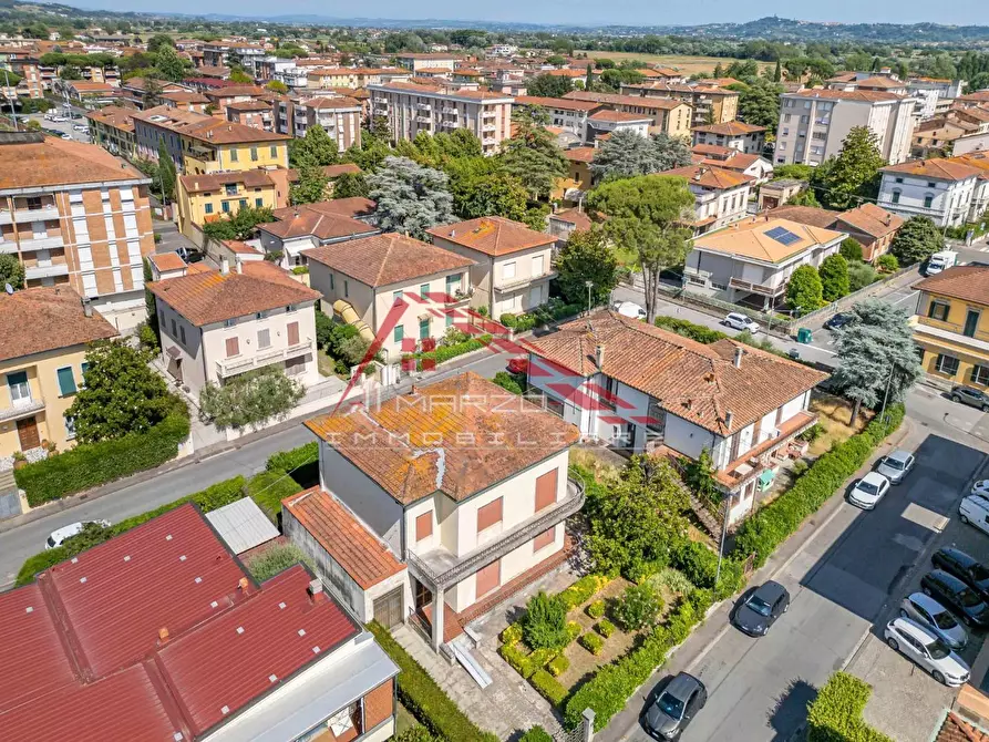 Immagine 4 di Villa in vendita  a Santa Croce Sull'arno