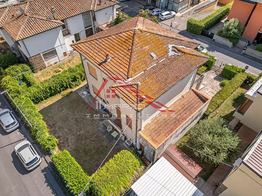 Immagine 15 di Villa in vendita  a Santa Croce Sull'arno