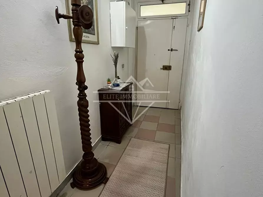 Immagine 3 di Terratetto in affitto  a Carrara