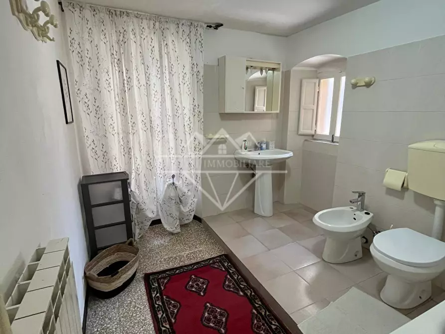 Immagine 19 di Terratetto in affitto  a Carrara