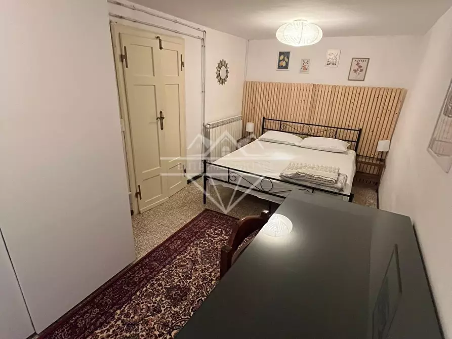 Immagine 27 di Terratetto in affitto  a Carrara