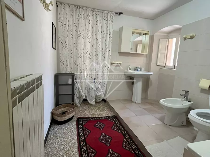 Immagine 16 di Terratetto in affitto  a Carrara