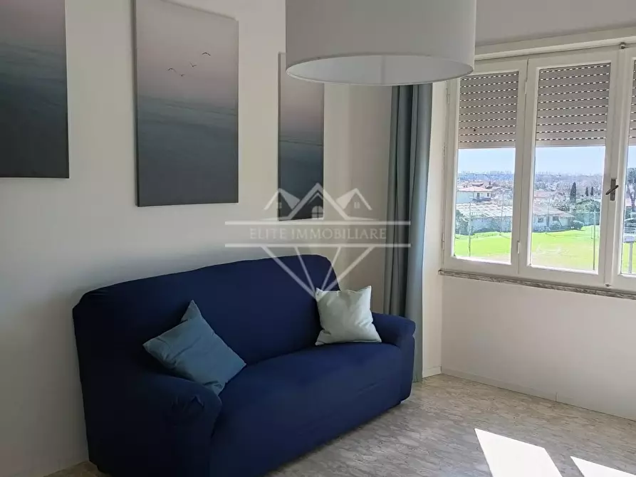 Immagine 5 di Appartamento in affitto  a Massa