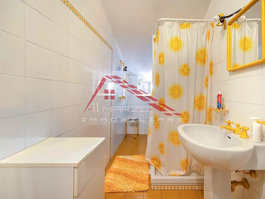 Immagine 19 di Terratetto in vendita  a Viareggio